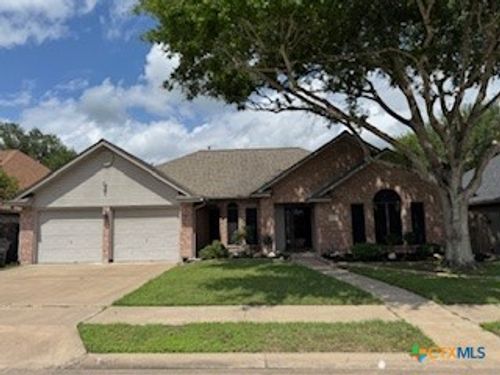 307 Cherrystone Cir, Victoria, TX, 77904-3075 | Card Image
