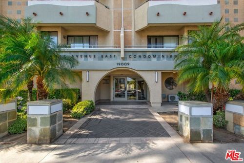 unit-2-19009 Sherman Way, Reseda, CA, 91335-7708 | Card Image