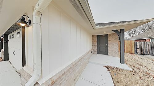 825 Leisure Drive, Midwest City, OK, 73130 | Card Image