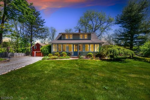 941 Old Chester Rd, Far Hills, NJ, 07931-2657 | Card Image