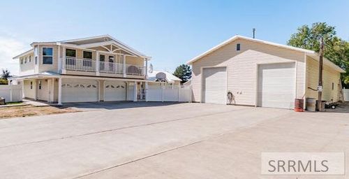 2585 Hillam Dr, Ammon, ID, 83406-6715 | Card Image
