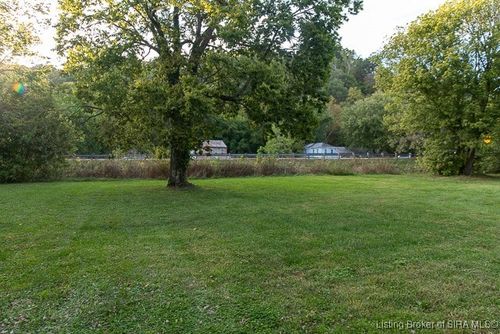 962 Walnut St, Madison, IN, 47250-3234 | Card Image