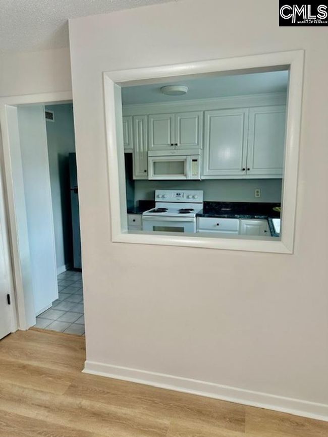 3600 Chateau Dr, Condo with 2 bedrooms, 2 bathrooms and null parking in Columbia SC | Image 7