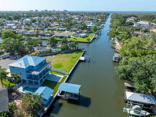 8717 Driftwood Dr, TAMPA, FL, 33615-4413 | Card Image