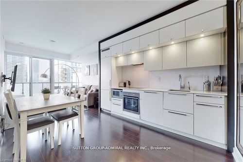 3706-15 Grenville St, Toronto, ON, M4Y0B9 | Card Image