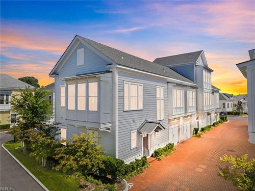 9562 Shore Dr, Norfolk, VA, 23518 | Card Image