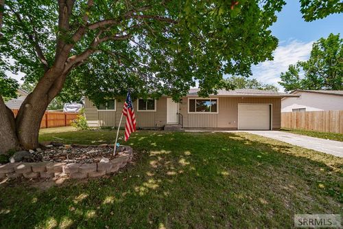 365 Bob O Link Dr, Idaho Falls, ID, 83401-3856 | Card Image