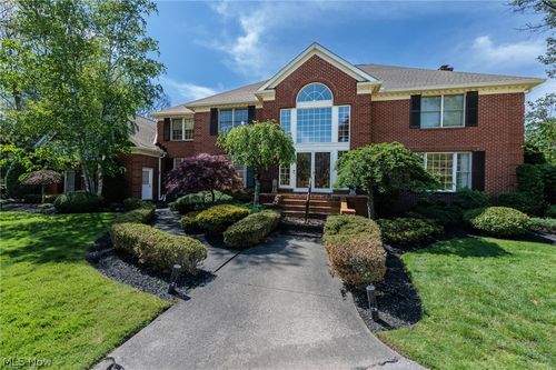 30 Cableknoll Ln, Moreland Hills, OH, 44022-1313 | Card Image