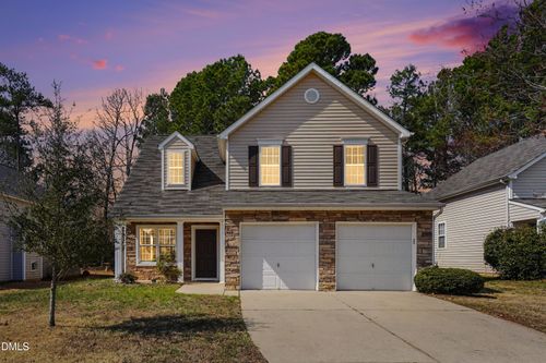 316 Valley Glen Dr, Morrisville, NC, 27560-6754 | Card Image