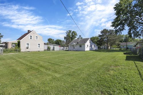 887 Jones Ave, Newark, OH, 43055-6731 | Card Image