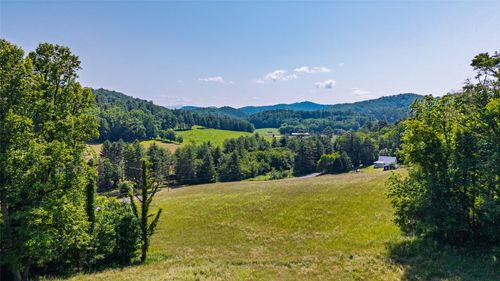 560 Salt Rock Rd, Cullowhee, NC, 28723 | Card Image