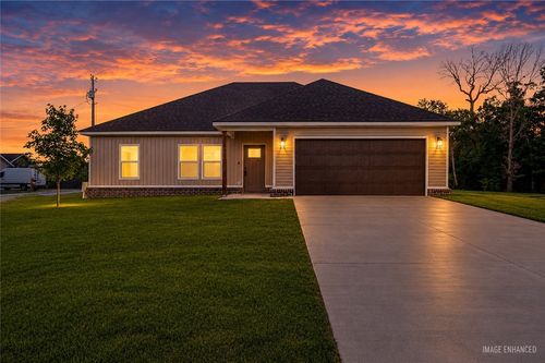 2 Wendike Ln, Bella Vista, AR, 72715-5231 | Card Image