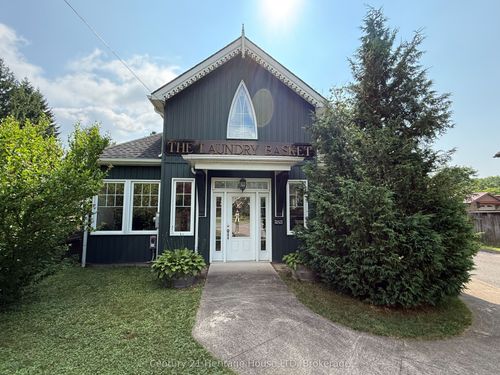 468 Ridge Rd N, Fort Erie, ON, L0S1N0 | Card Image