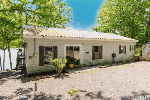 2560 Egyptian Hills Dr, Creal Springs, IL, 62922-1314 | Card Image