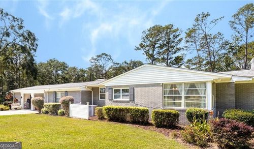 209 Woodlawn Ter, Blackshear, GA, 31516-2737 | Card Image