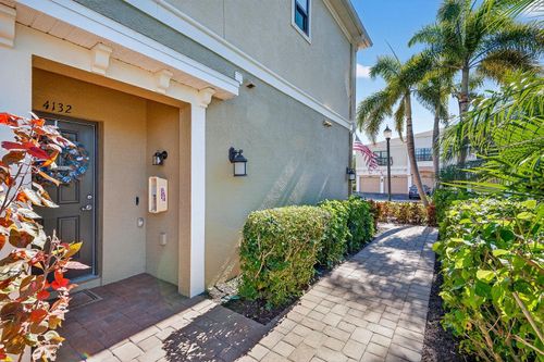 4132 Overture Cir, BRADENTON, FL, 34209-5889 | Card Image