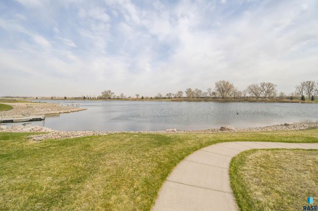8623 W Shoreline Pl, Townhouse with 3 bedrooms, 3 bathrooms and null parking in Sioux Falls SD | Image 17
