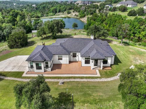 1050 Kingsley Ct, Weatherford, TX, 76087-6692 | Card Image