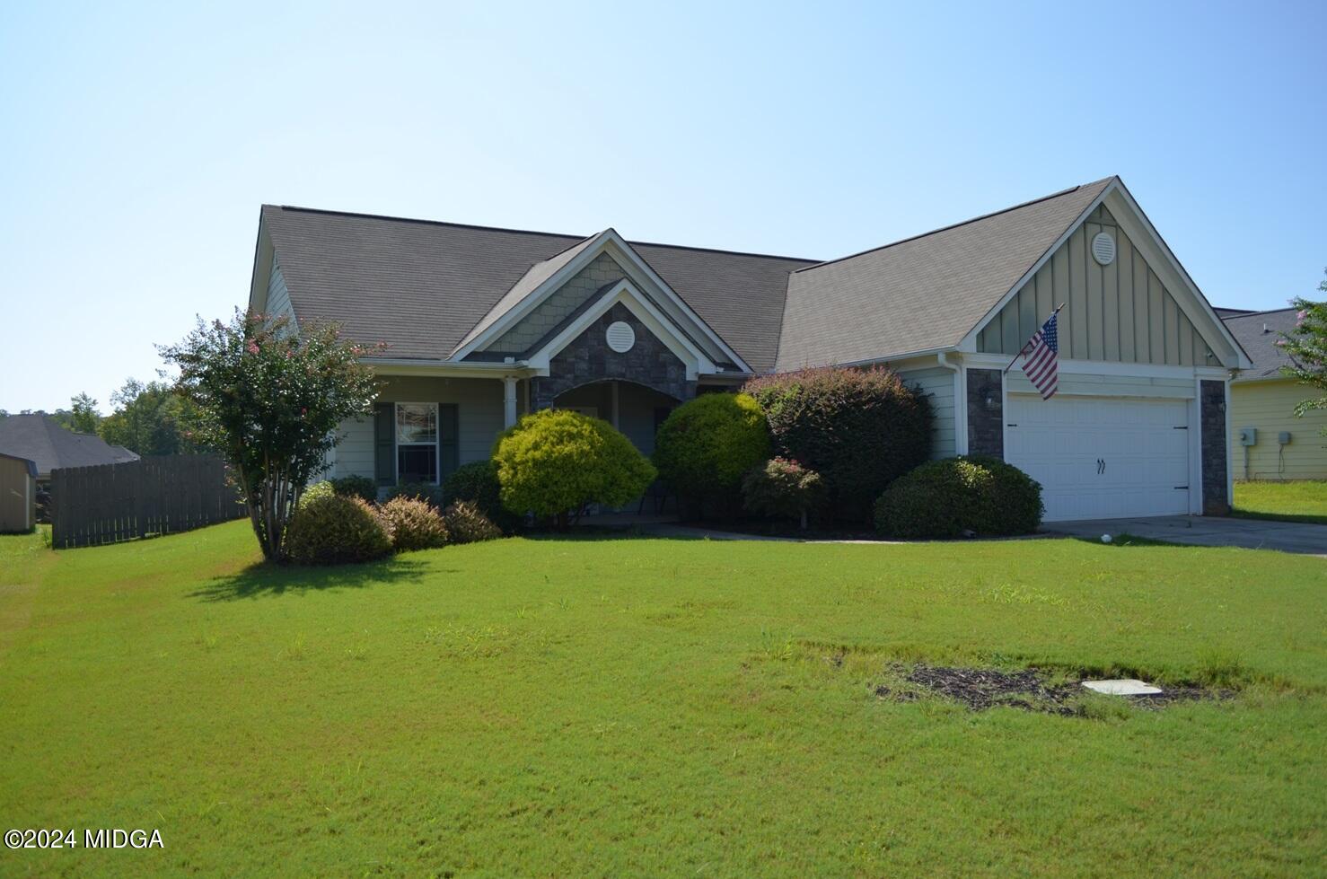 Constitution Dr, Forsyth, GA 31029