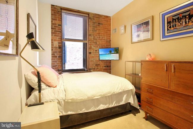 APT-808 - 1615 Q St Nw, Condo with 2 bedrooms, 1 bathrooms and null parking in WASHINGTON DC | Image 25