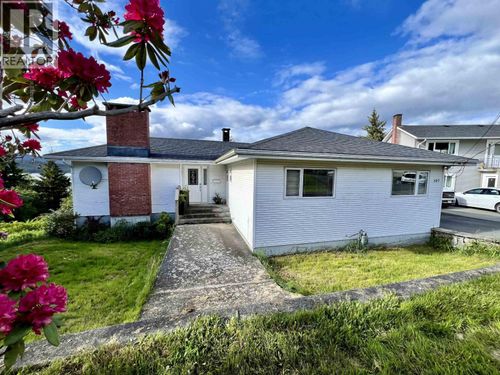 707 4th Ave E, Prince Rupert, BC, V8J1P2 | Card Image