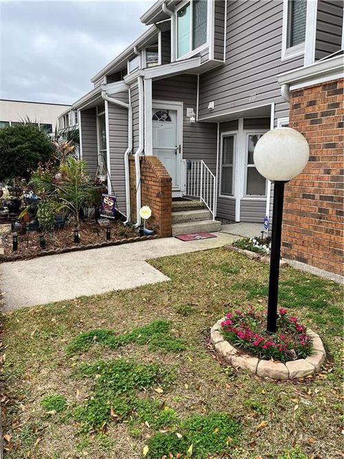 200 Avant Garde Cir, Kenner, LA, 70065-6277 | Card Image