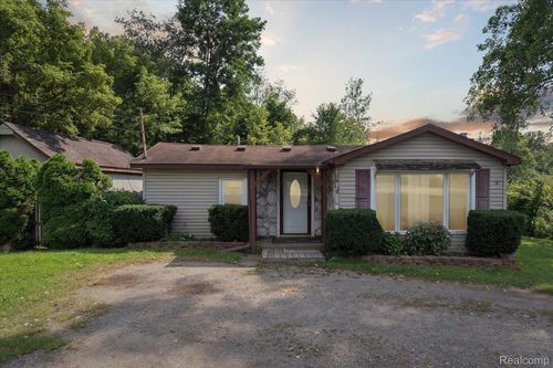7801 E Michigan Ave, Jackson, MI, 49201-9198 | Card Image