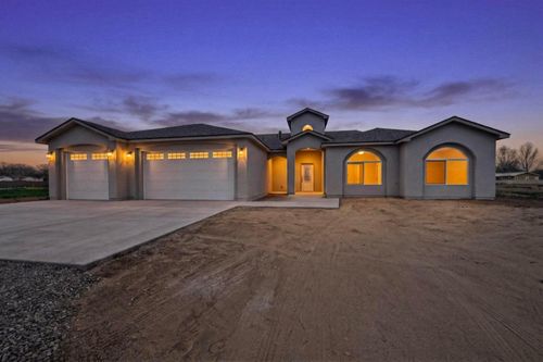 9 Leibel Ct, Los Lunas, NM, 87031-5241 | Card Image