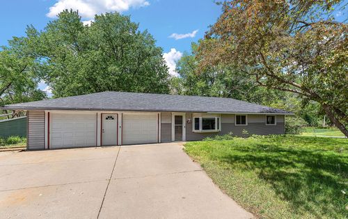 10250 Redwood St Nw, Coon Rapids, MN, 55433-5153 | Card Image