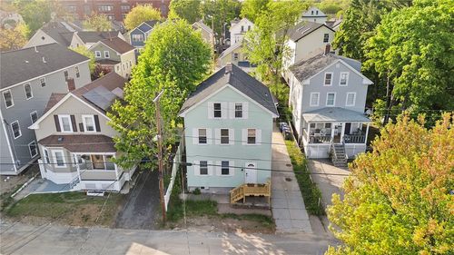 30 Sherwood St, Providence, RI, 02908-1616 | Card Image