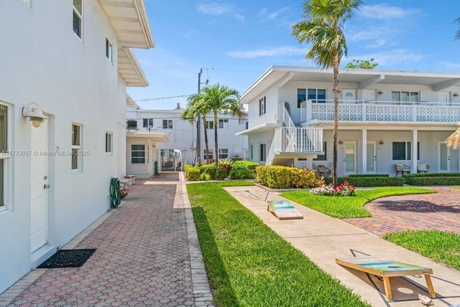 APT-17 - 4228 N Ocean Dr, Condo with 0 bedrooms, 1 bathrooms and null parking in Lauderdale By The Sea FL | Image 21