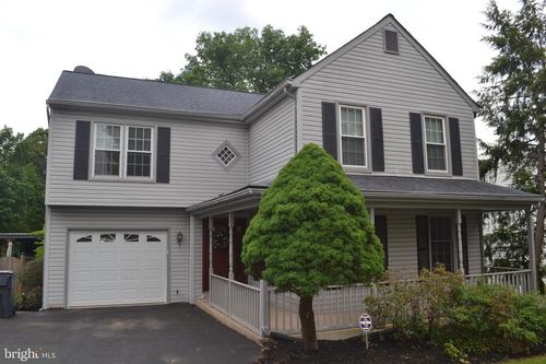 9614 Shannon Ln, Manassas, VA, 20110-6044 | Card Image