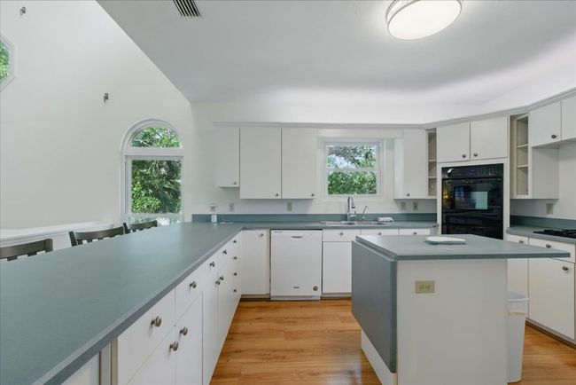16431 Sw 120 Th Pl, House other with 3 bedrooms, 3 bathrooms and 2 parking in CEDAR KEY FL | Image 7