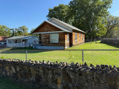 2817 S Carpenter Dr, Covington, VA, 24426-2657 | Card Image