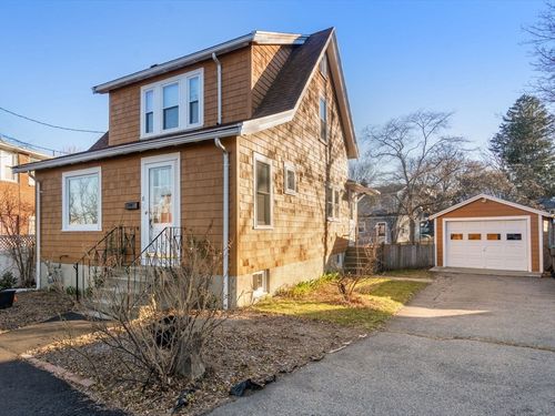 8 Breede Ter, Dedham, MA, 02026-1420 | Card Image