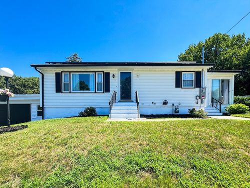 8 Francella Rd, Methuen, MA, 01844-4250 | Card Image