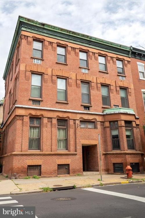 2-2137 Spruce St, PHILADELPHIA, PA, 19103-3841 | Card Image