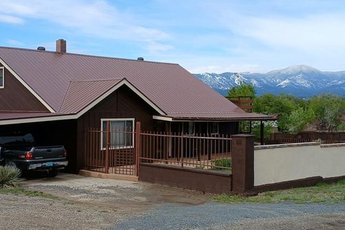 520 E 6th St, Cimarron, NM, 87714 | Card Image