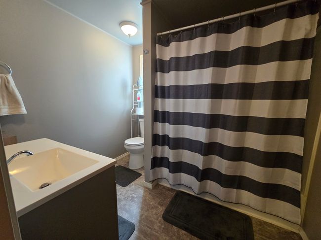 35312 N Newport Hwy, House other with 3 bedrooms, 2 bathrooms and null parking in Chattaroy WA | Image 14