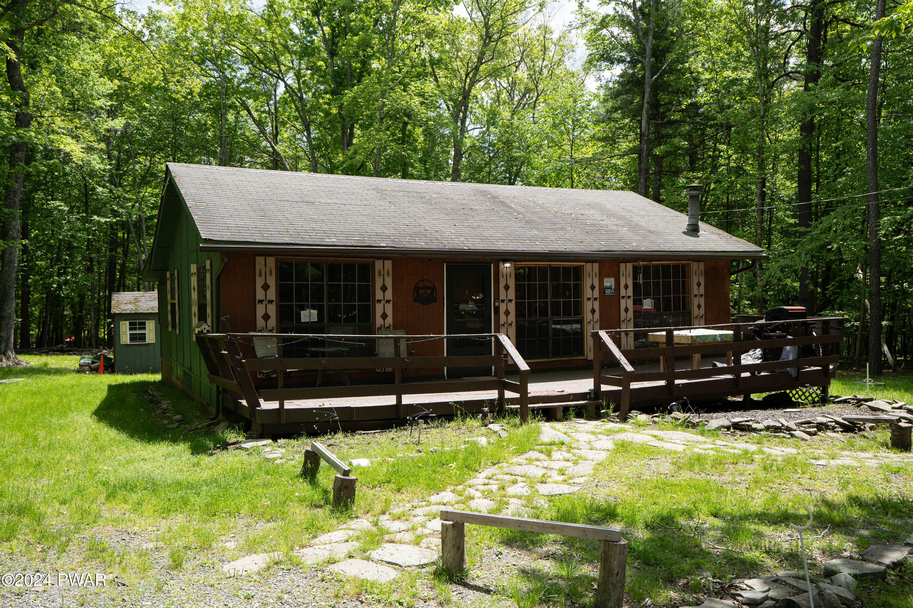 Karl Hope Blvd, Lackawaxen, PA 18435