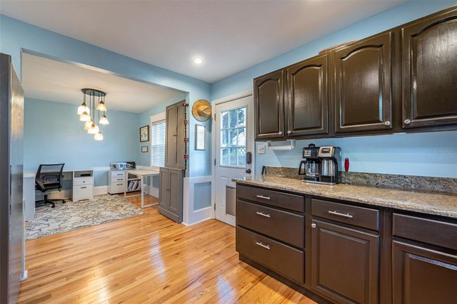 5905 N Eustace Ave, House other with 3 bedrooms, 2 bathrooms and null parking in TAMPA FL | Image 14