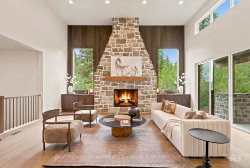 1355 Majestic View Dr, McCall, ID, 83638-7725 | Card Image