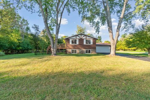 570 Sherwood Ln, Green Lake, WI, 54941-9565 | Card Image