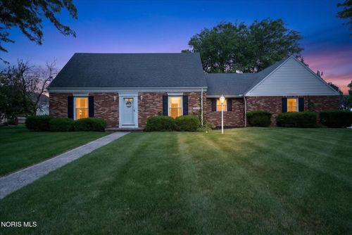1524 Red Bud Dr, Northwood, OH, 43619-2426 | Card Image