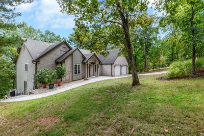 156 S Kings Road, House other with 3 bedrooms, 3 bathrooms and null parking in Lake Sherwood MO | Image 2