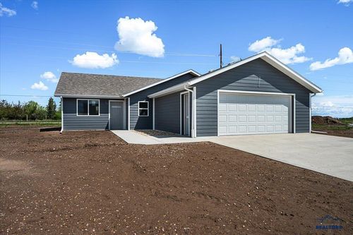 10884 Eagle Ct, Belle Fourche, SD, 57717-6261 | Card Image