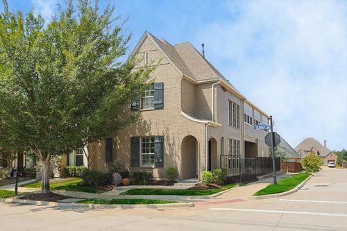 657 Surrey Ln, Flower Mound, TX, 75022-4504 | Card Image