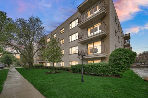 314-8210 Elmwood Ave, Skokie, IL, 60077-2975 | Card Image