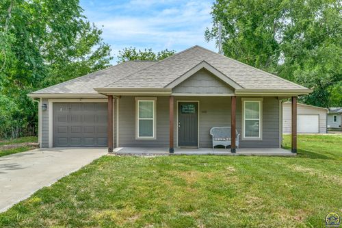 902 Harland Ct, Perry, KS, 66073 | Card Image