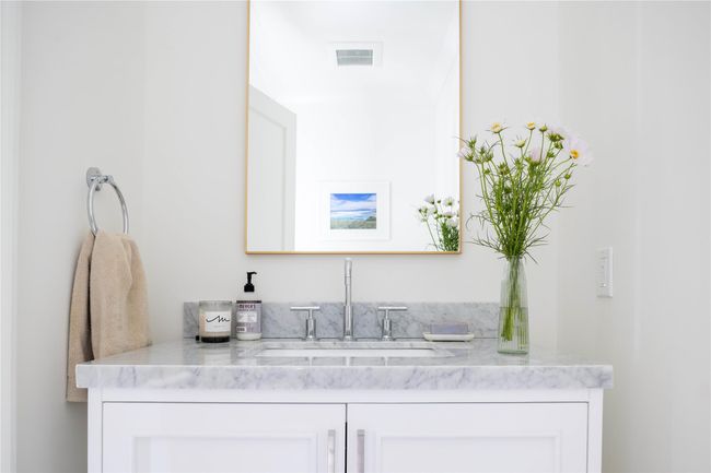 945 New Suffolk Ave, House other with 4 bedrooms, 4 bathrooms and null parking in Mattituck NY | Image 12